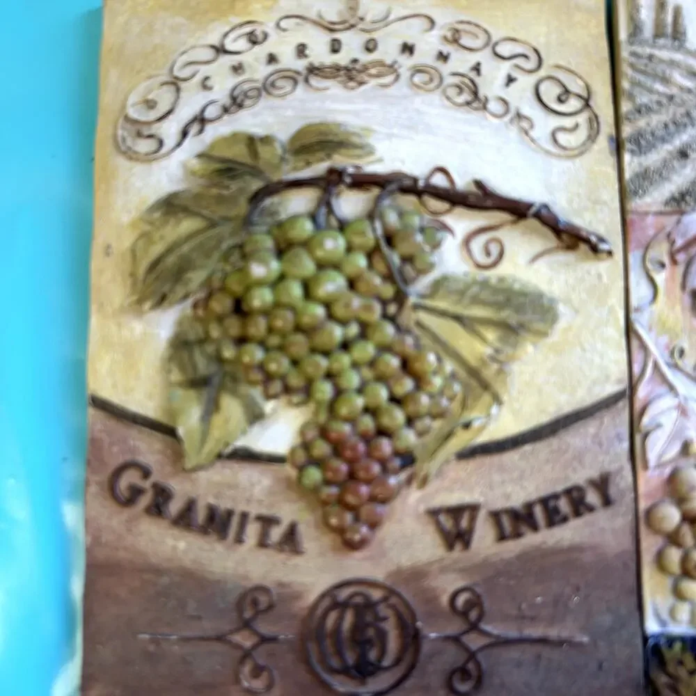 SKU 2080 Vintage Set of 2 Granita Winery Chardonnay Wine Plaques 3-D Grapes